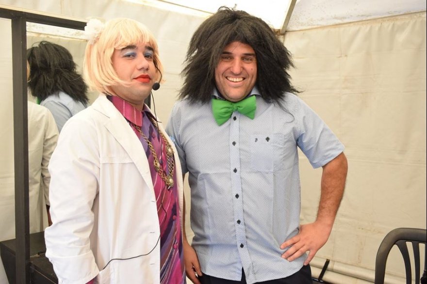 Standup y tecnología: la comedia que se burla de la era digital